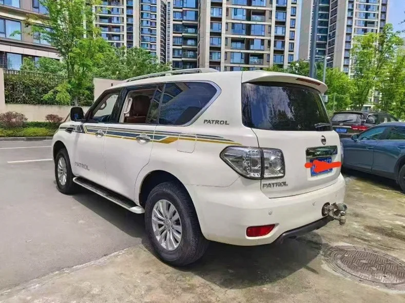 日产途乐 内饰后排