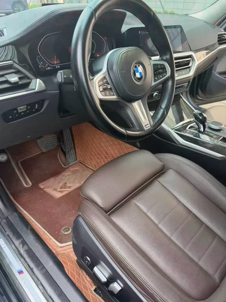 宝马3系 后面外观三