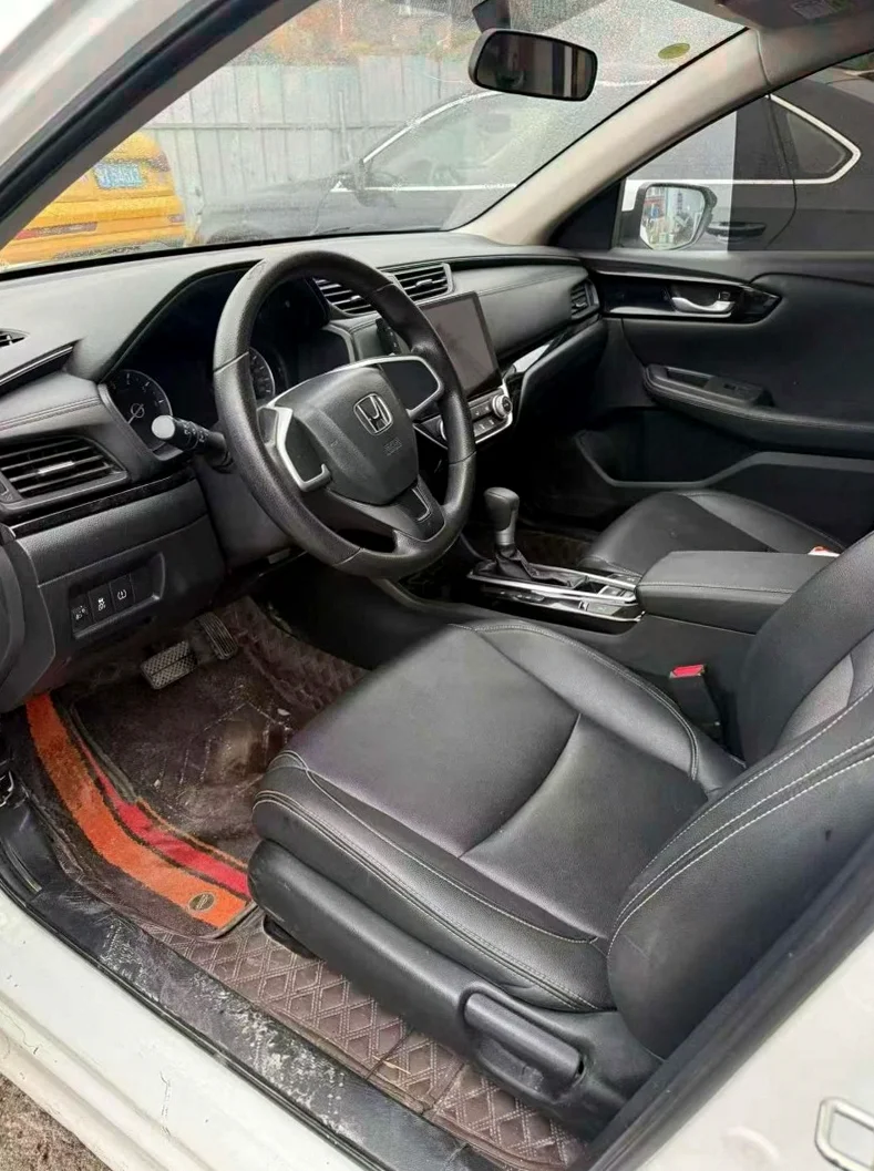 本田凌派 正面外观三