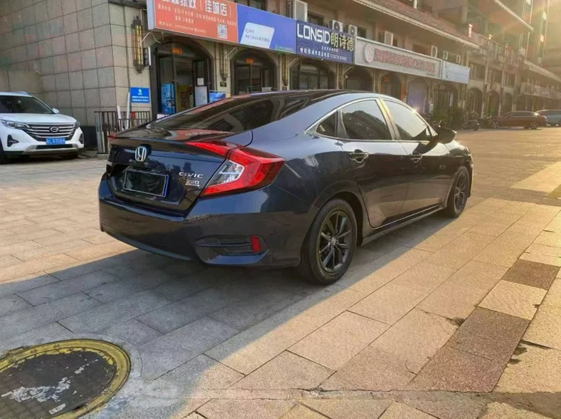 本田思域 驾驶室