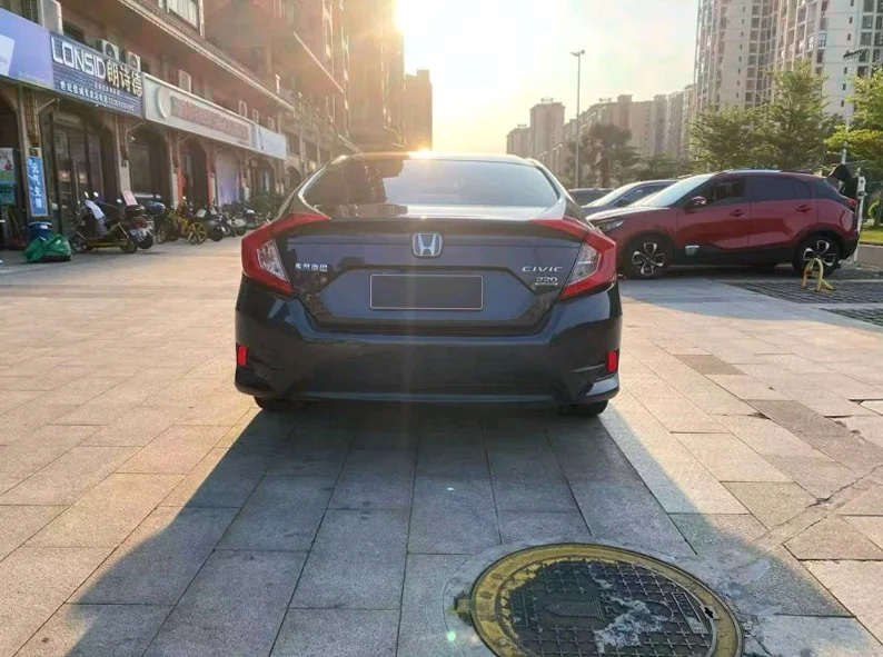 本田思域 内饰后排