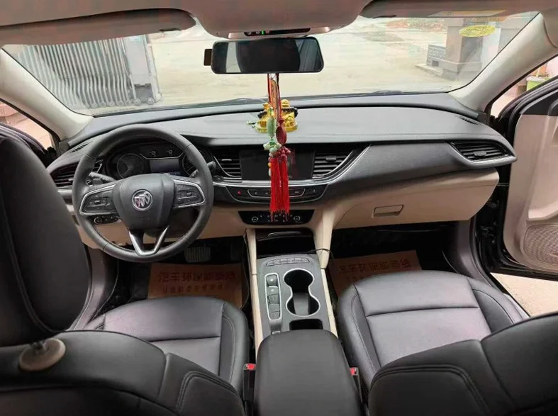 别克君威 后面外观二