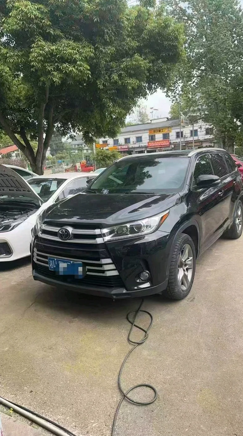 丰田汉兰达 后面外观三