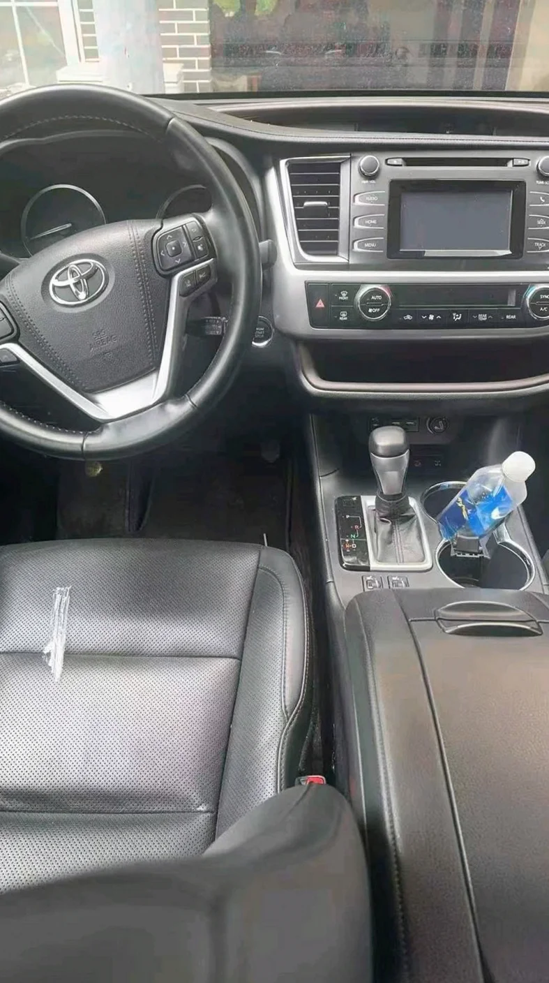 丰田汉兰达 正面外观三