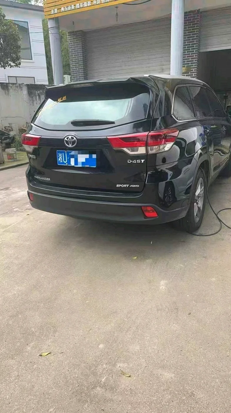 丰田汉兰达 后面外观一