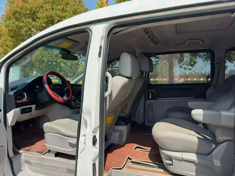 江淮瑞风 后面外观一