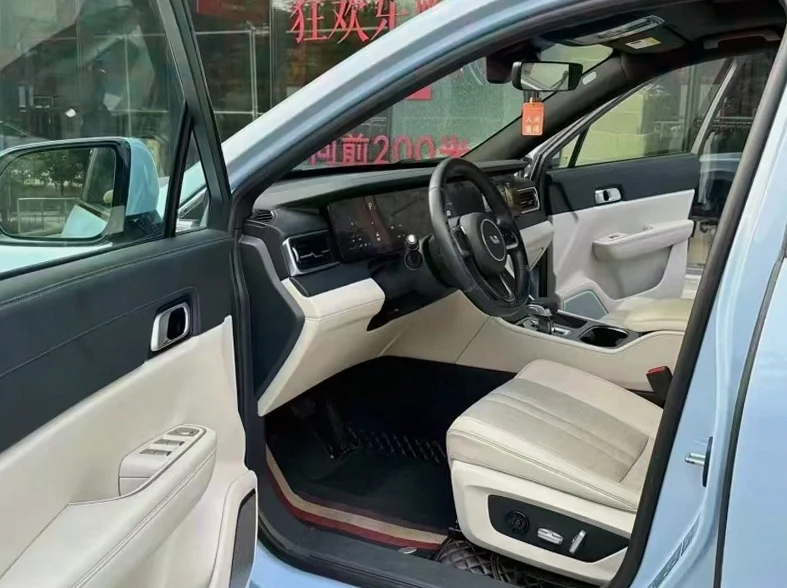 理想ONE 后面外观三