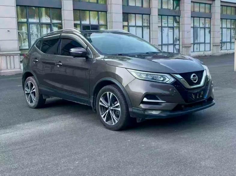 日产逍客 正面外观二