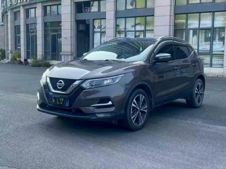 日产逍客 正面外观三