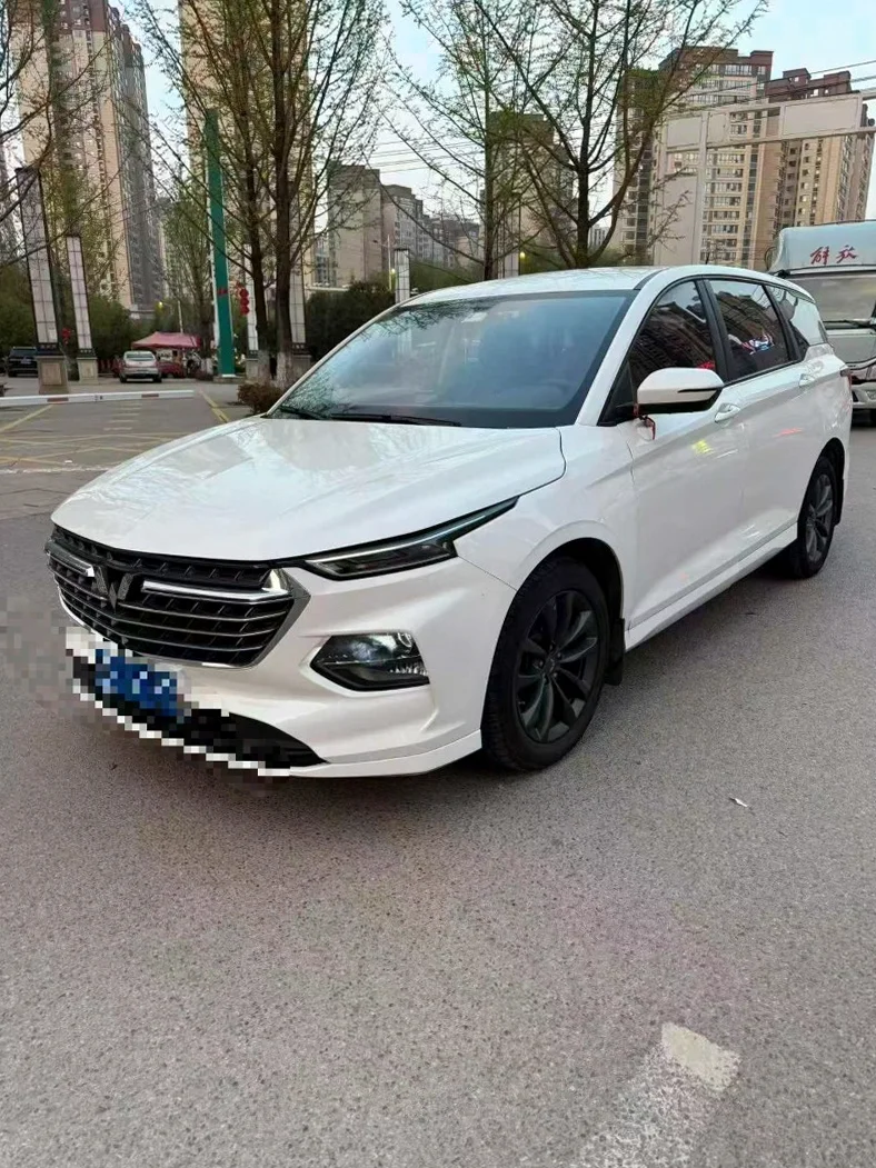 五菱汽车凯捷 正面外观三