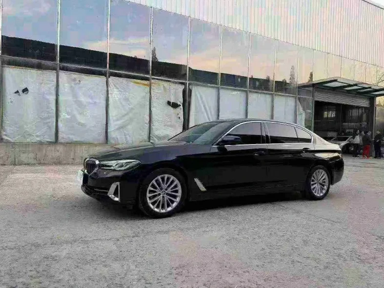 宝马5系 正面外观二