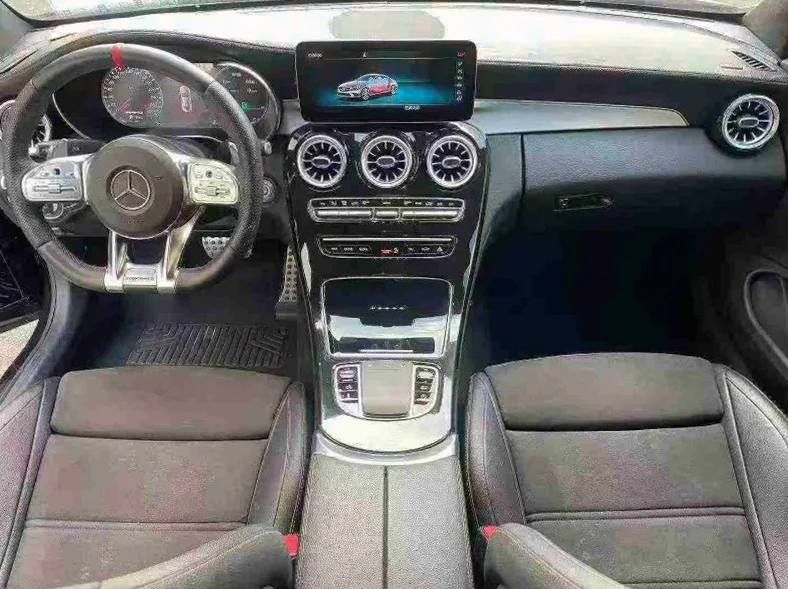 奔驰C 后面外观二