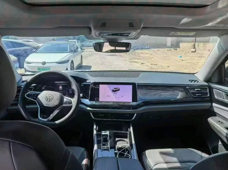 大众途昂 正面外观三