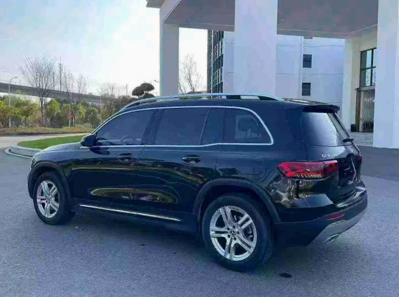 奔驰GLB 内饰前排