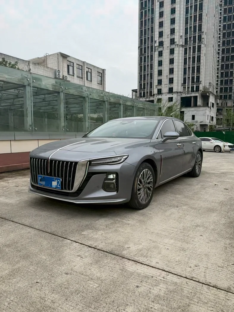 红旗H5 正面外观三