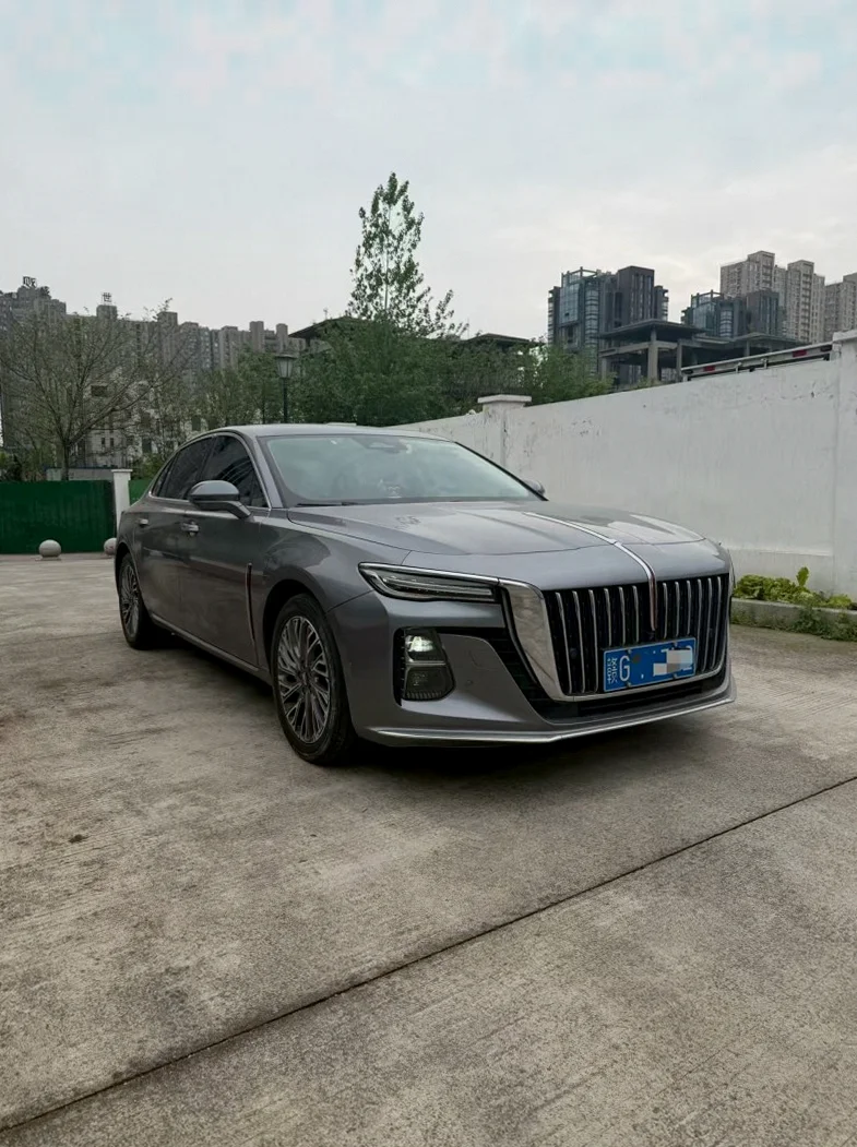 红旗H5 正面外观二