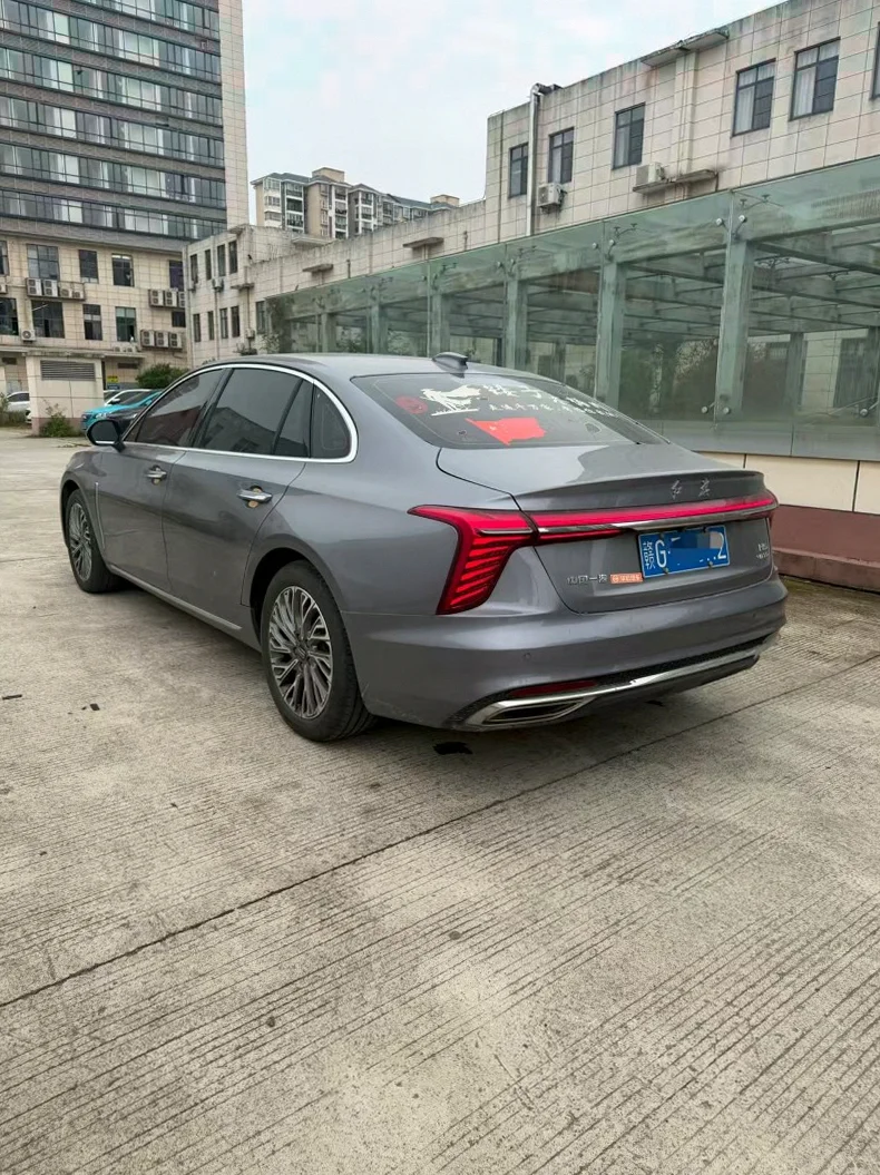 红旗H5 后面外观三