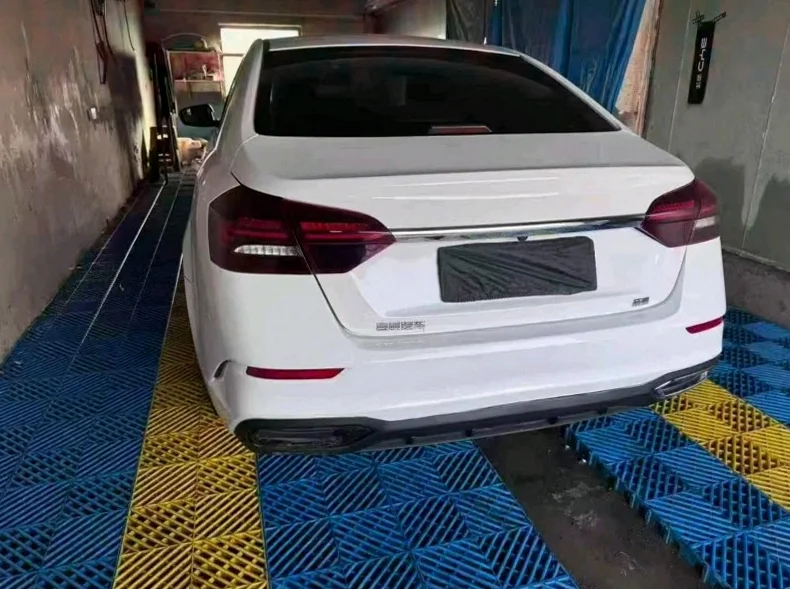 吉利帝豪 后面外观二