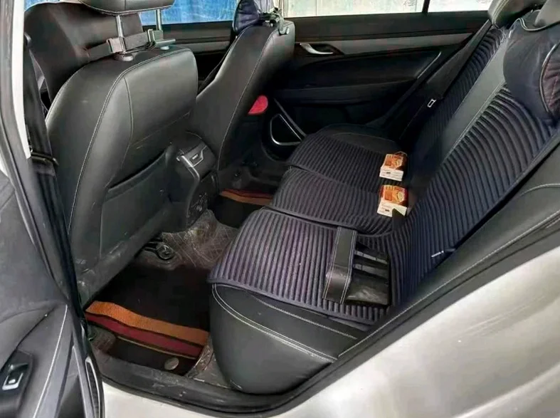 吉利帝豪 正面外观三