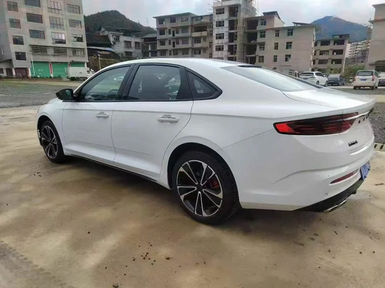 吉利星瑞 后面外观三