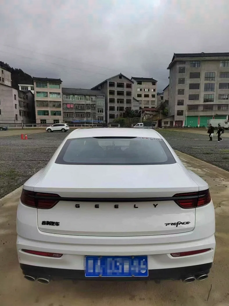 吉利星瑞 内饰后排