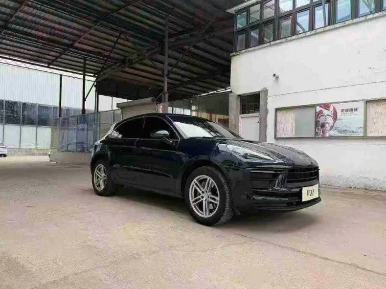 保时捷Macan 正面外观三