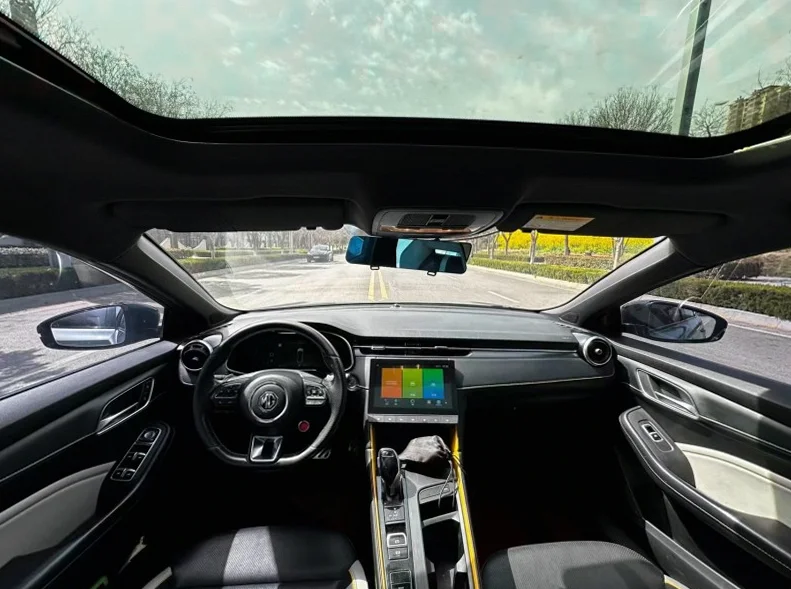 名爵6 后面外观一