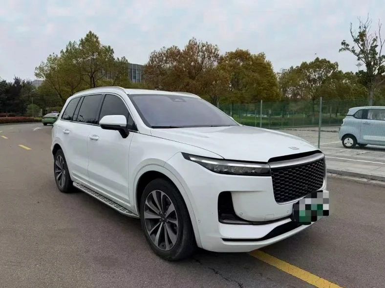 理想ONE 正面外观三