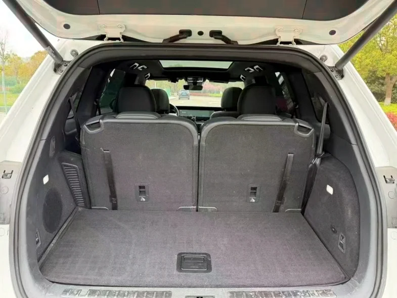 理想ONE 后面外观三