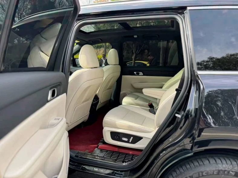 理想ONE 后面外观一