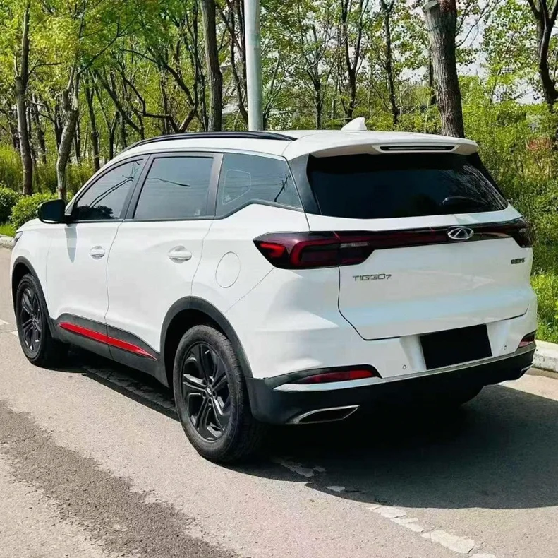 奇瑞瑞虎 内饰后排