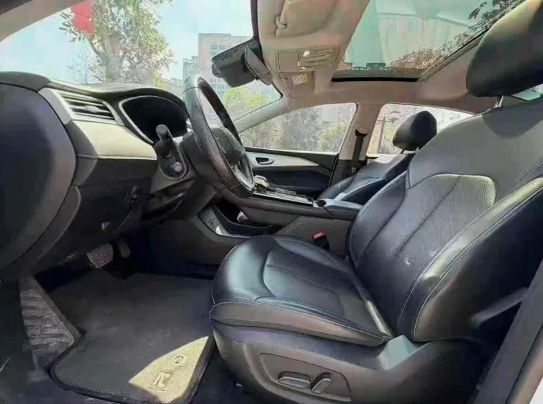 上汽集团飞凡ER6 后面外观三