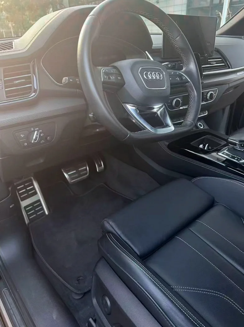 奥迪Q5 后面外观一