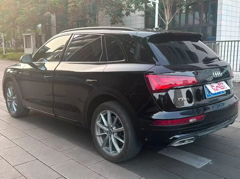 奥迪Q5 内饰后排