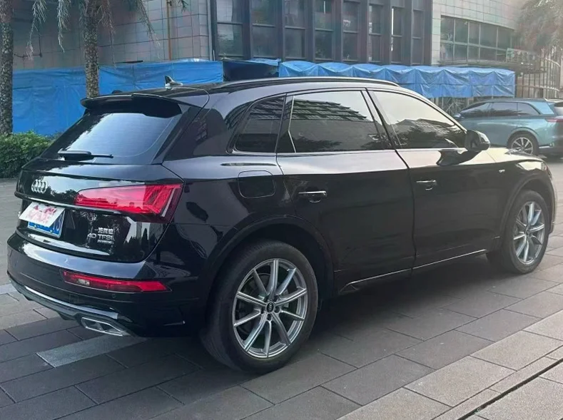 奥迪Q5 内饰前排