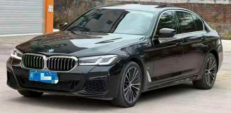 宝马5系 正面外观三