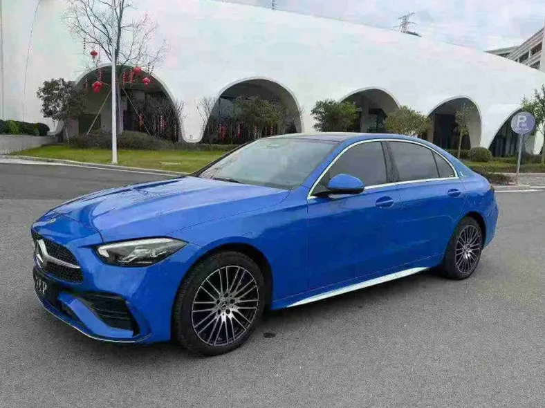 奔驰C 正面外观二