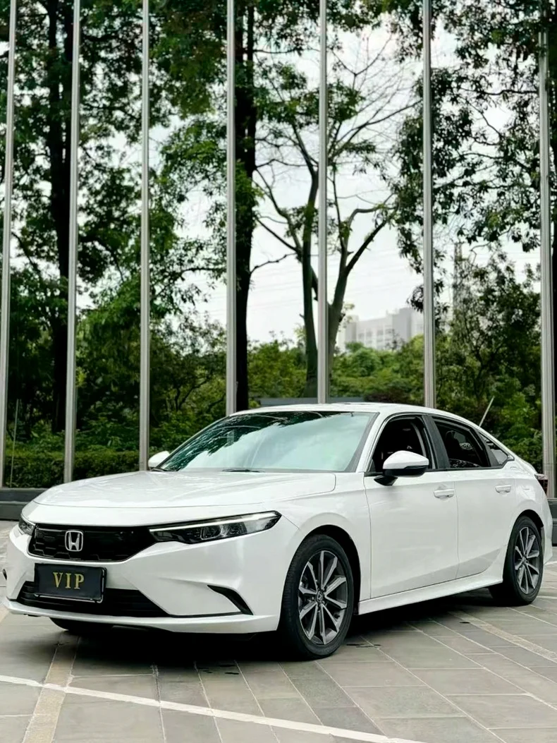 本田型格 正面外观三