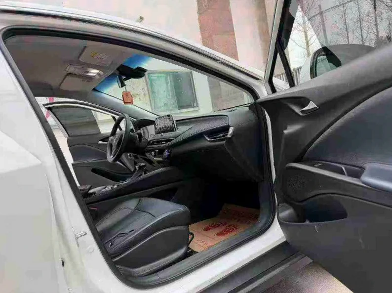 别克微蓝 后面外观三