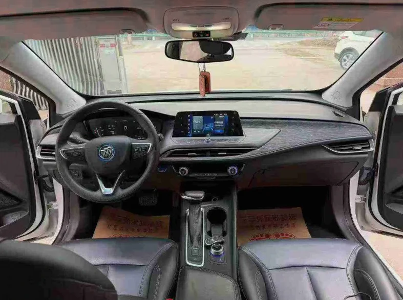 别克微蓝 后面外观二