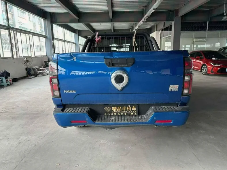 长城汽车炮 后面外观三