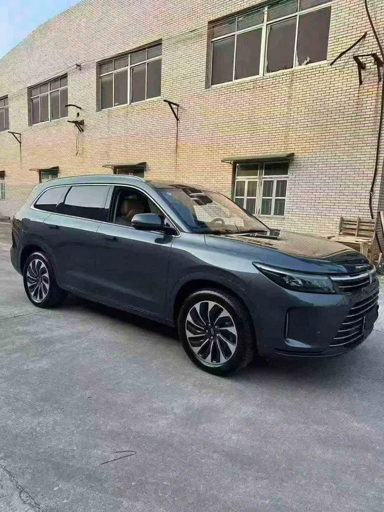 华为智选问界 正面外观二