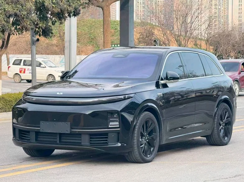 理想L7 正面外观三