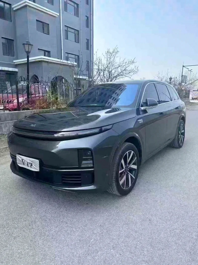 理想L7 正面外观二