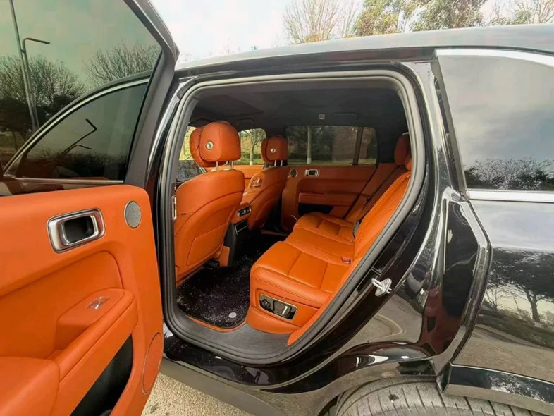 理想L7 后面外观二