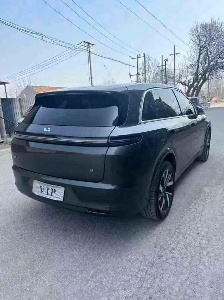 理想L7 内饰后排