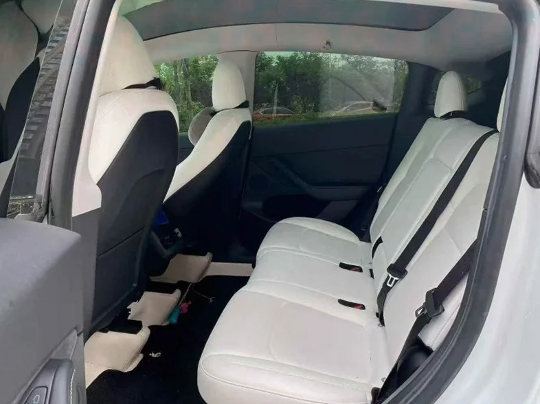 特斯拉MODEL 后面外观二