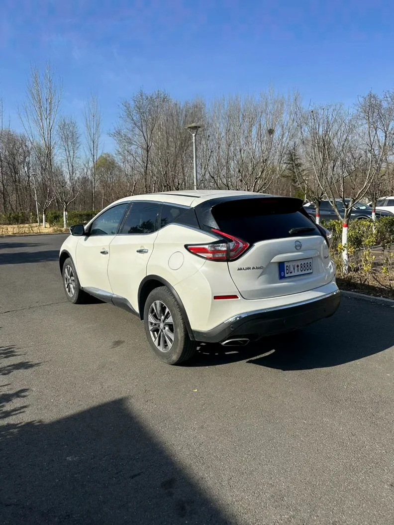 日产楼兰 后面外观三