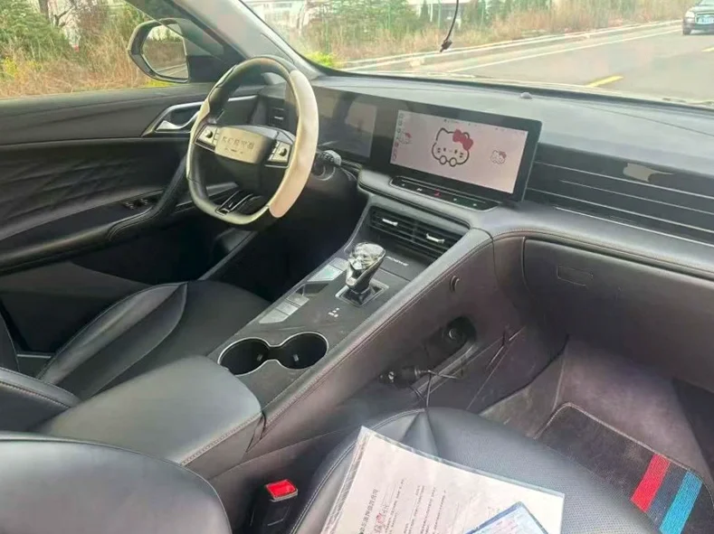 荣威RX5 后面外观二