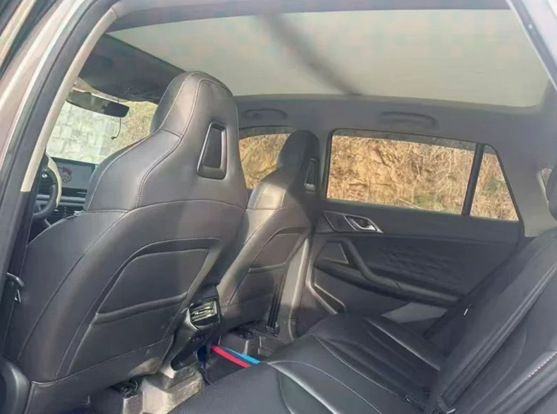 荣威RX5 后面外观三